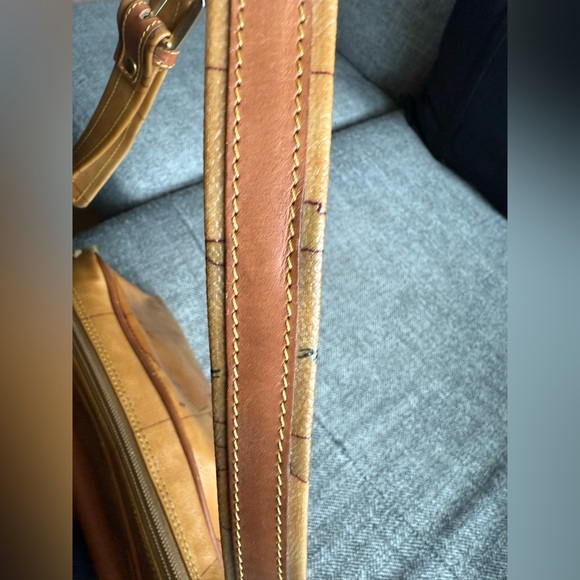 Vintage Alviero Martini HandBag - Picture 8 of 16